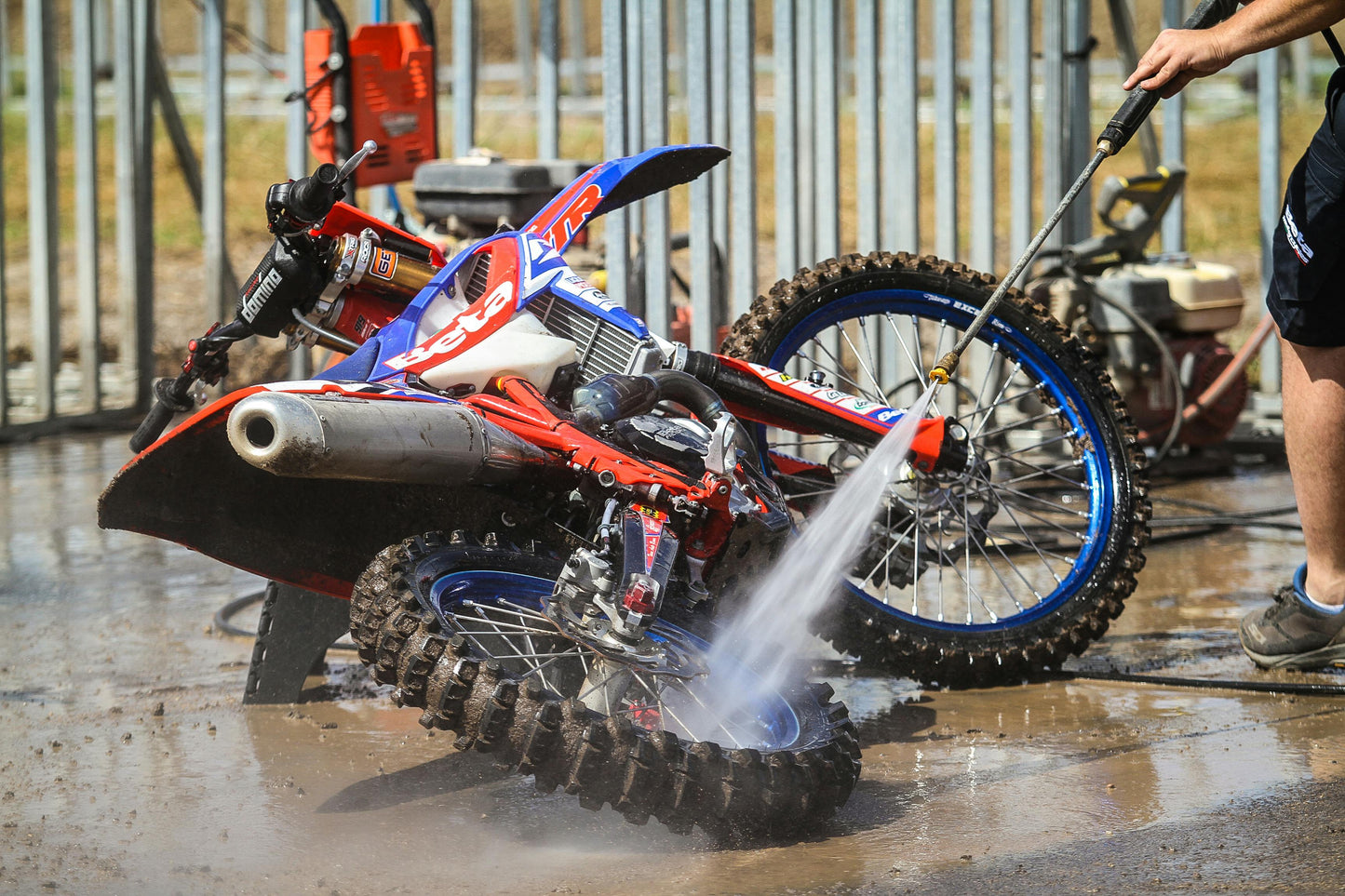 Motorcycle Deluxe wash